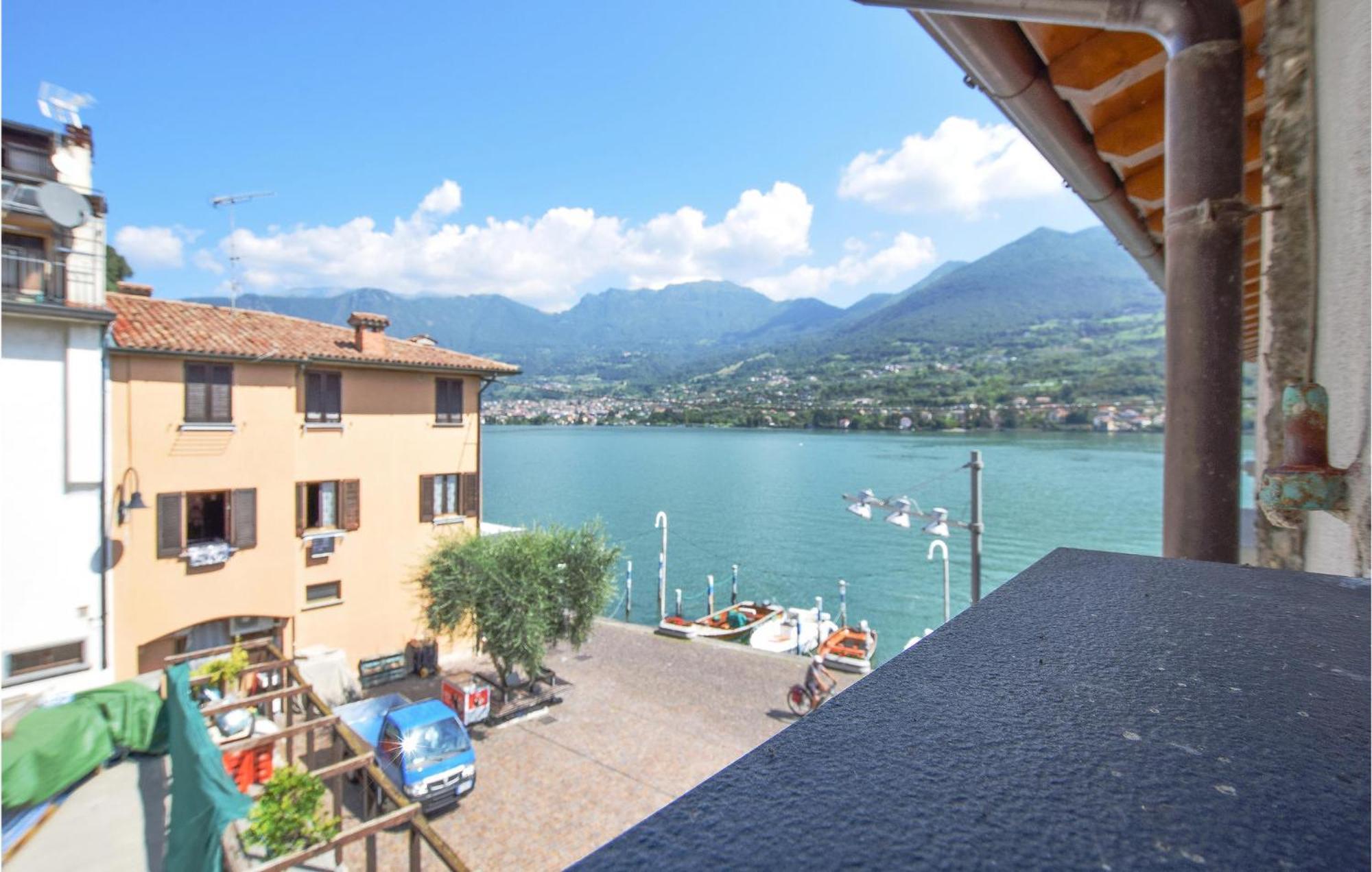 Stunning Apartment In Monte Isola With Kitchen Esterno foto